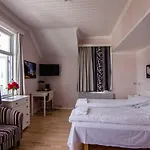 Kringsja Hotel 3*