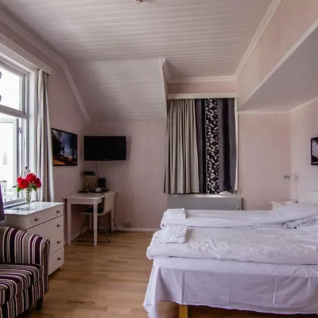 Kringsja Hotel 3*